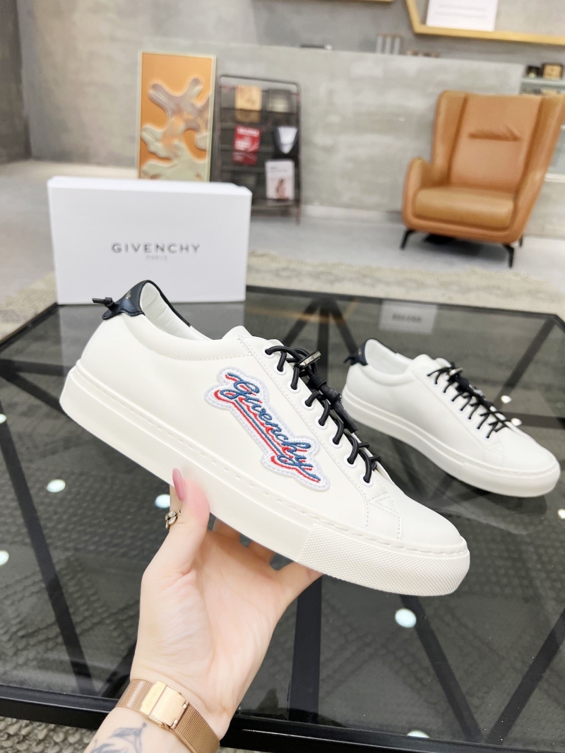 Givenchy Sneakers